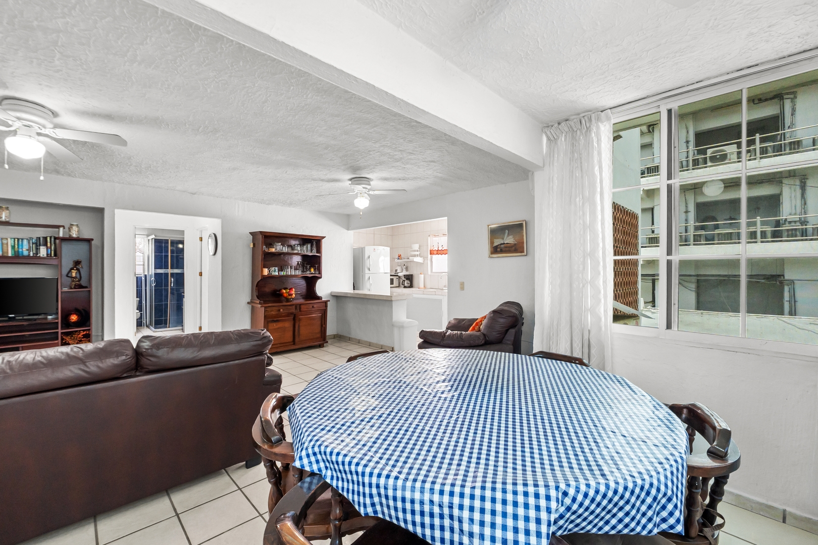 La Marina | 2 Bedrooms, King Bed & Shared Pool 12 VIDA CORAL
