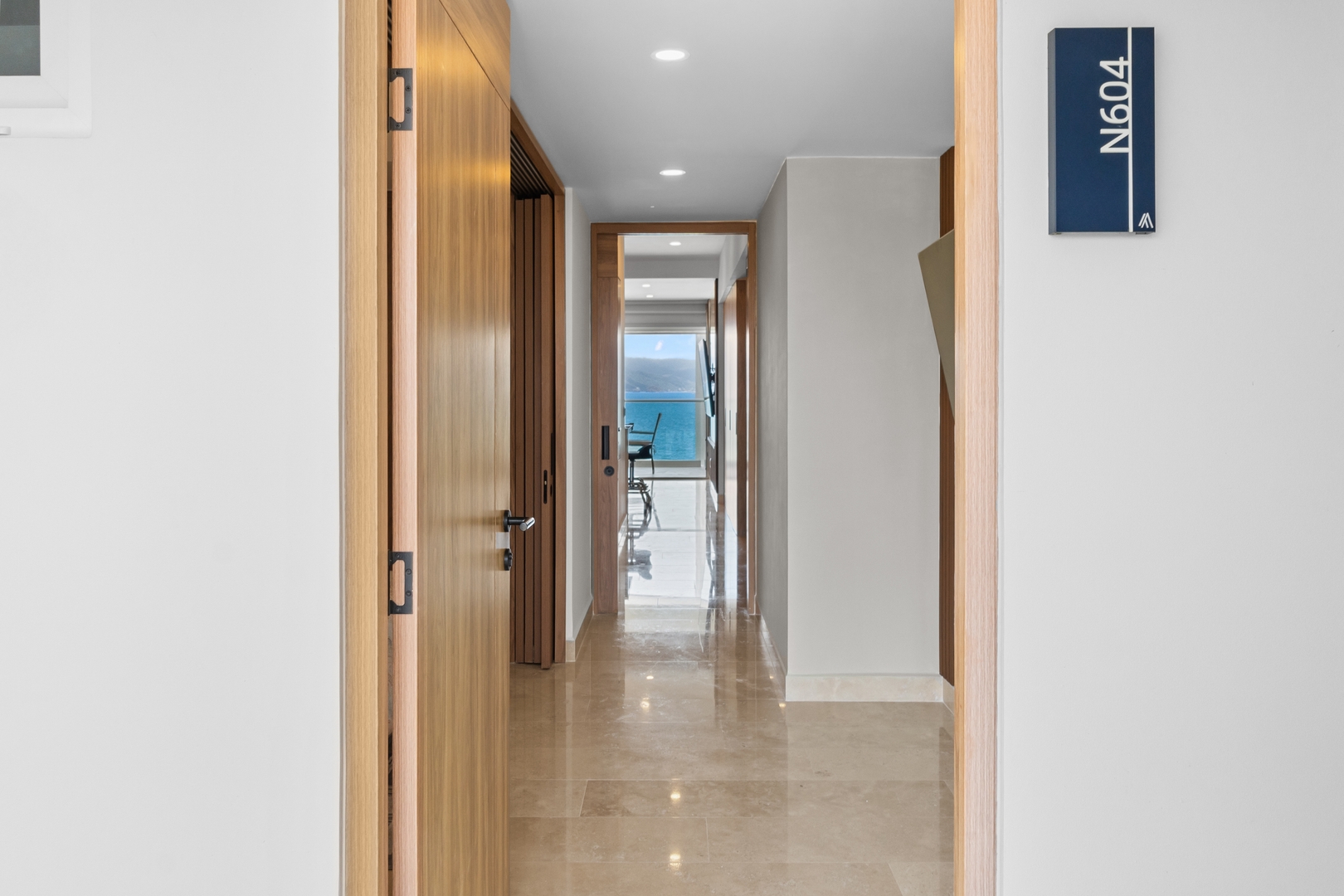 Harbor 604N | Ocean View & Shared Rooftop 11 VIDA CORAL