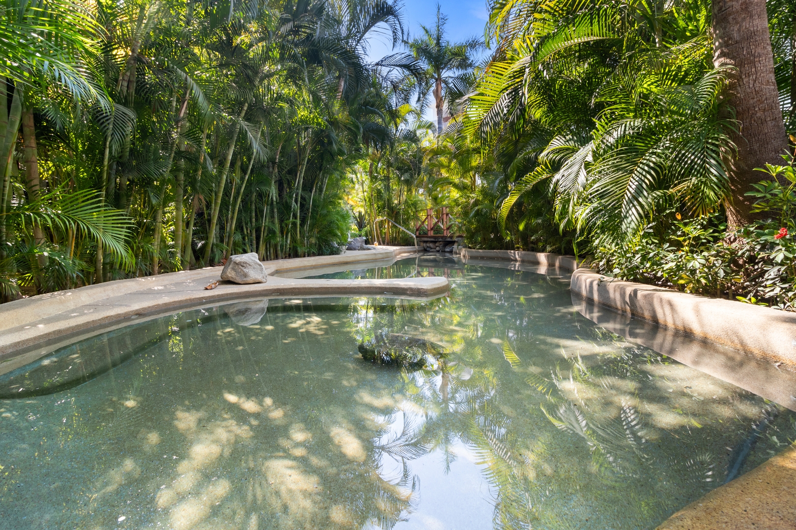 Your Quiet Corner with Pool and Relaxing Spaces 19 VIDA CORAL