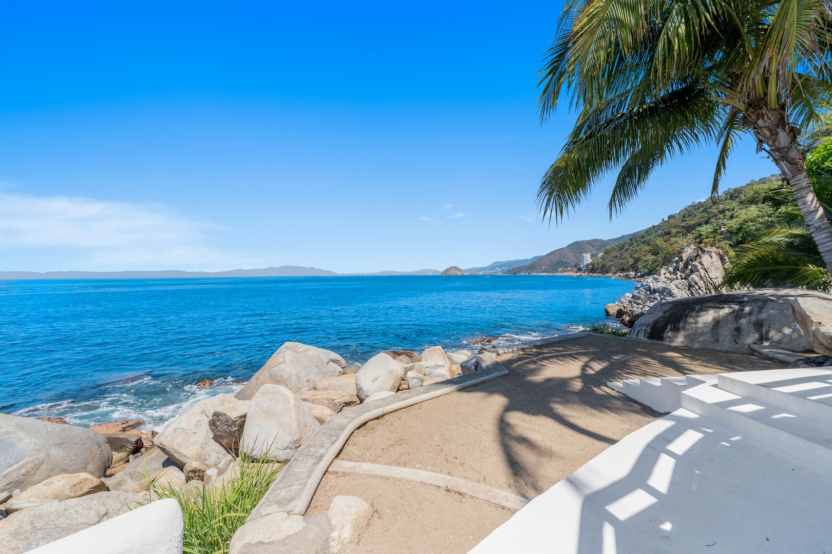 With sea views / View Next to the Oxxo viewpoint 36 VIDA CORAL