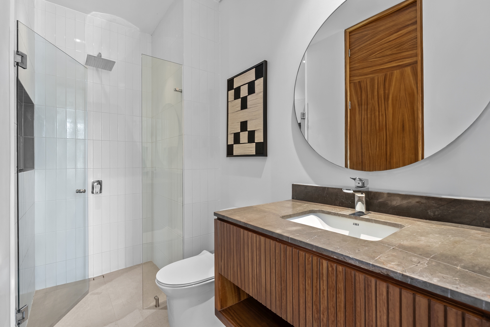 Cozy Modern Condo with Scenic Balcony Views 6 VIDA CORAL