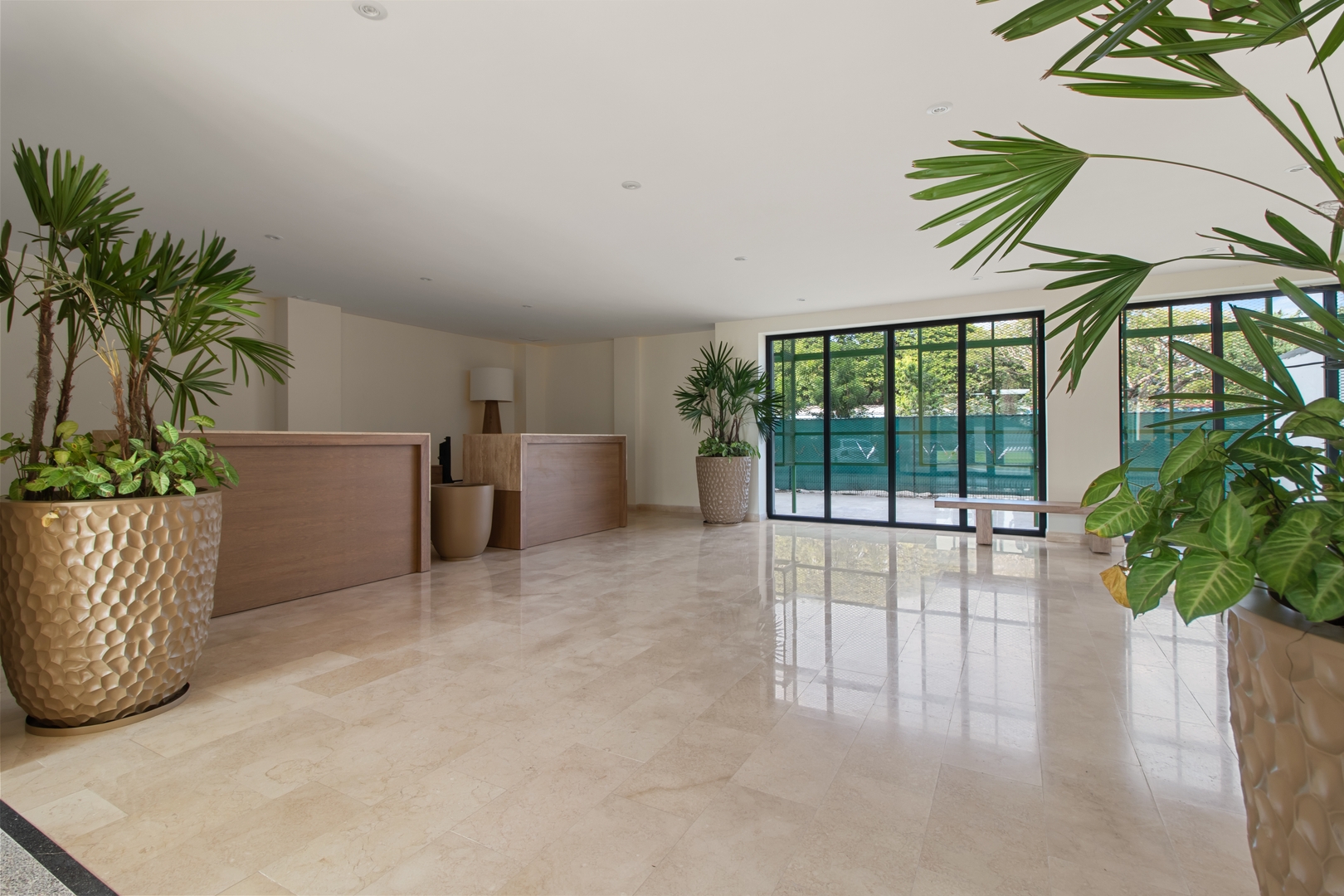 Relaxing Oceanfront Getaway with Balcony 44 VIDA CORAL