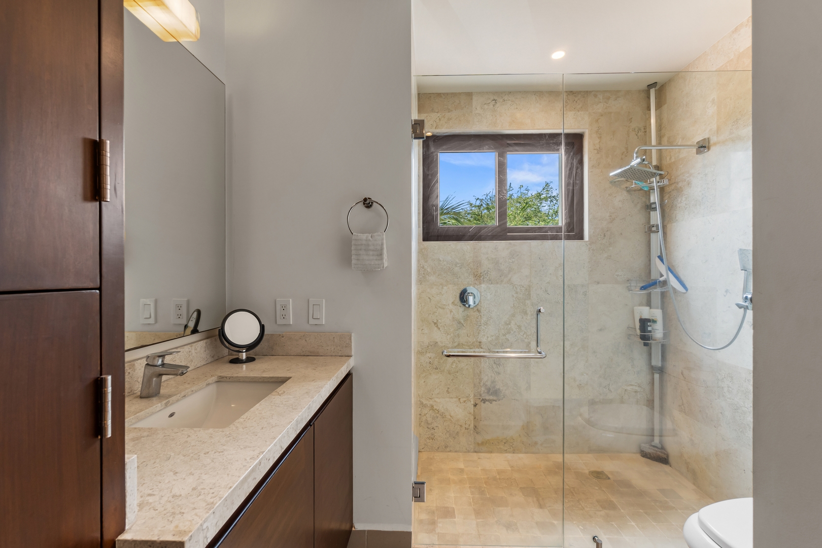 Serena 101 | Marina Views & Shared Rooftop Pool 26 VIDA CORAL