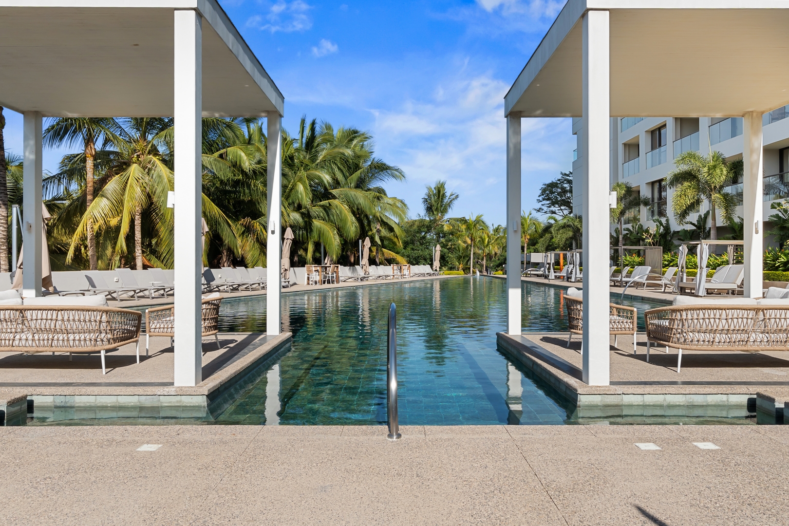 Bright studio at Hotel Mio with pool 19 VIDA CORAL
