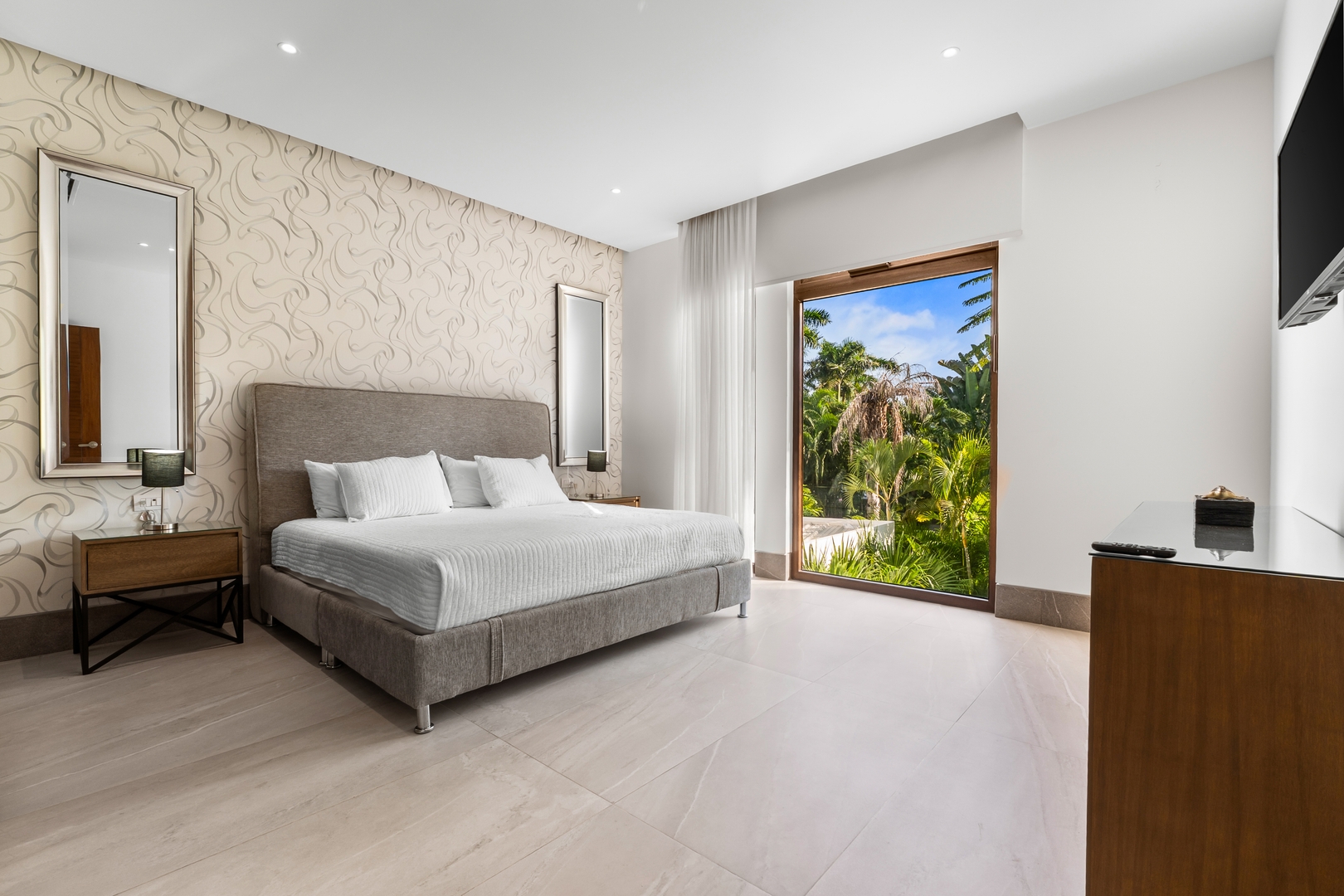 Your Quiet Corner with Pool and Relaxing Spaces 7 VIDA CORAL