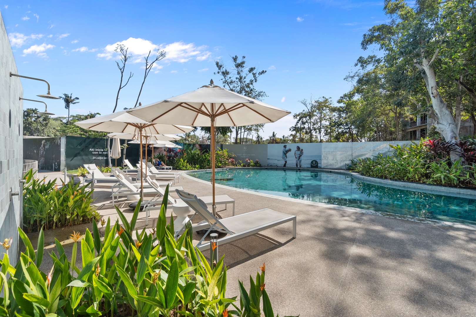 Comfort and design in a green oasis near the beach 40 VIDA CORAL