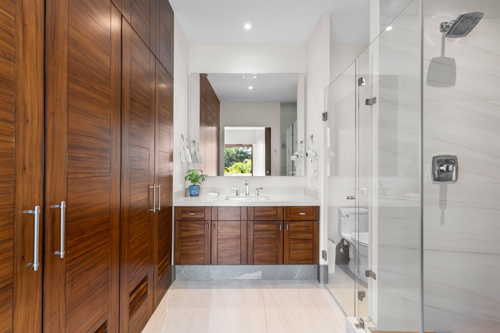 Your Quiet Corner with Pool and Relaxing Spaces 8 VIDA CORAL