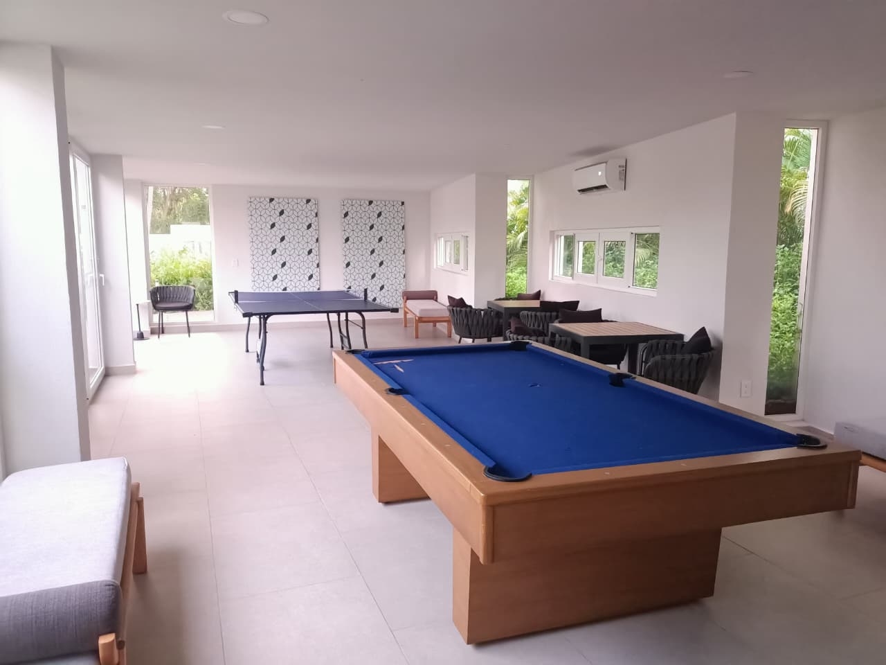 Modern retreat with pools and nature 26 VIDA CORAL
