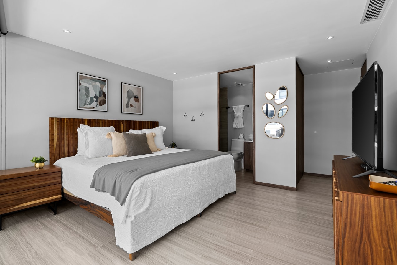 Ocean View & Beach Access | 2 Bedrooms 13 VIDA CORAL