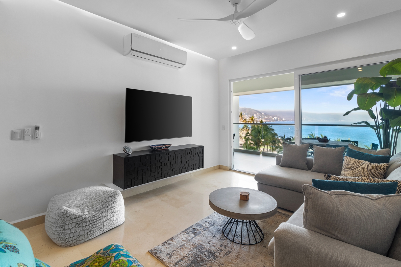 Dream Terrace: Frontal Ocean View and Sunsets 57 VIDA CORAL