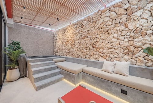 Primavera Building 202