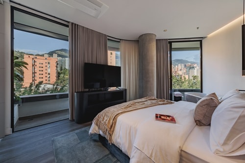 Nock Building Two-Bedroom 501 Bath tubs