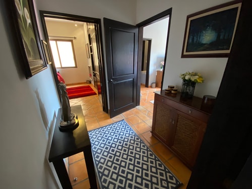 Spacious Apt w/ Terrace | Central and Familiar 22 Destyna