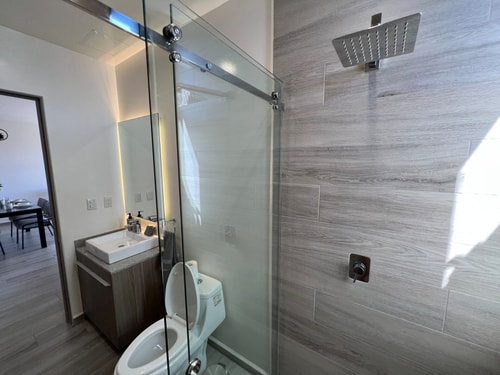 MOTTO 1803A Gym, Pool | Modern - Comfort 31 Destyna