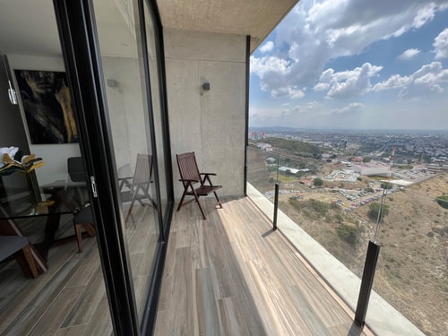POSTAL 702 Gym, Pool, Spa | Exclusive - Elegant 8 Destyna