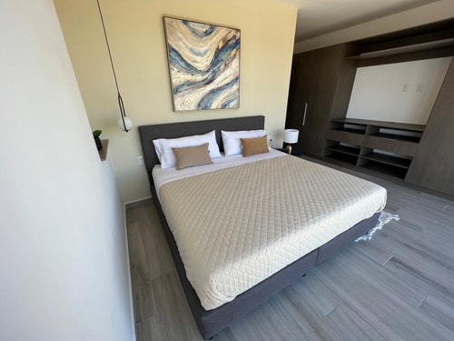 MOTTO 1803A Gym, Pool | Modern - Comfort 4 Destyna
