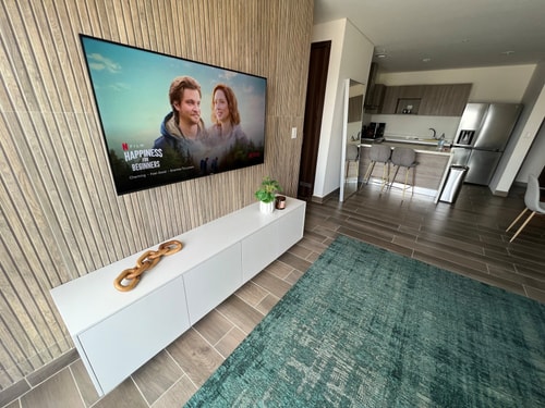 AVANTA Pool, Excellent Location | Convenient 8 Destyna