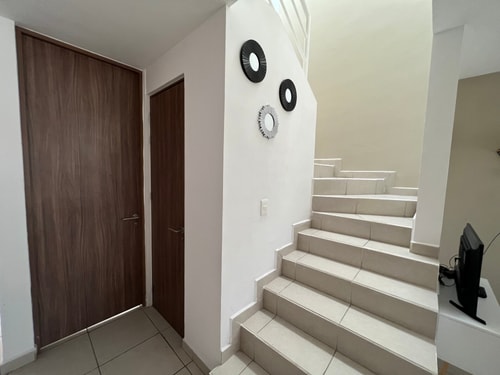 SONTERRA House 25 min. Toyota Plant | Familiar 12 Destyna