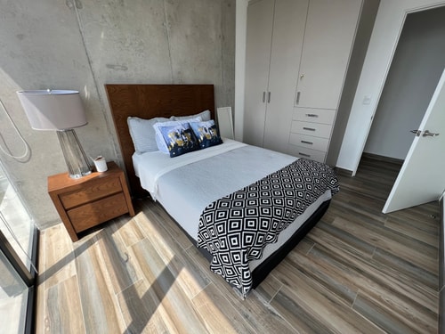 POSTAL 702 Gym, Pool, Spa | Exclusive - Elegant 21 Destyna