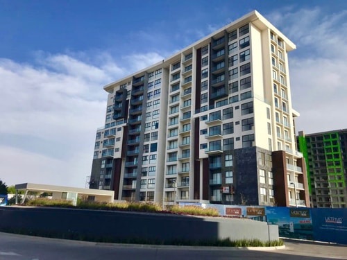 LATITUD 1B304 Terrace, Pool | Central - Comfort 23 Destyna