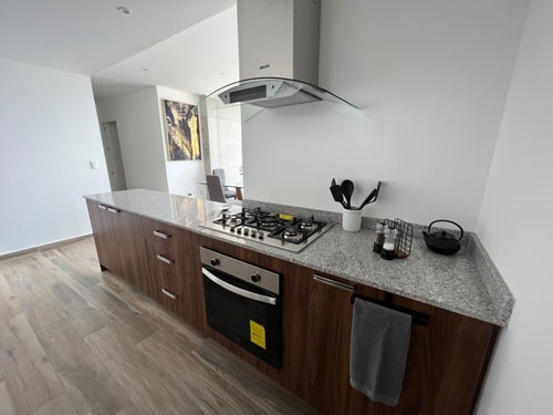 POSTAL 702 Gym, Pool, Spa | Exclusive - Elegant 4 Destyna