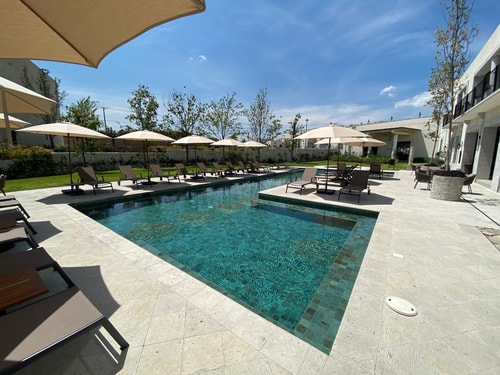 LUMINARIA Pool, Near the Historic Center | Elegant 34 Destyna
