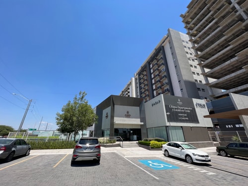 AVANTA Pool, Excellent Location | Convenient 44 Destyna