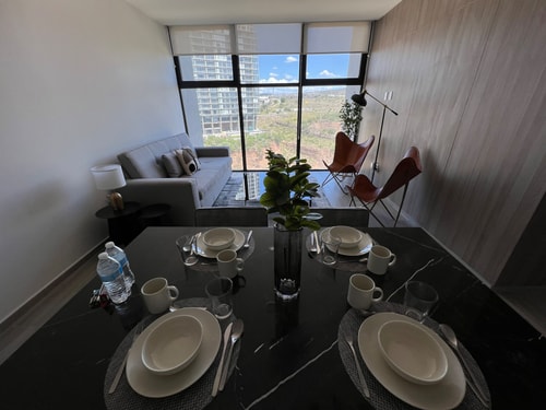 MOTTO 1803A Gym, Pool | Modern - Comfort 32 Destyna