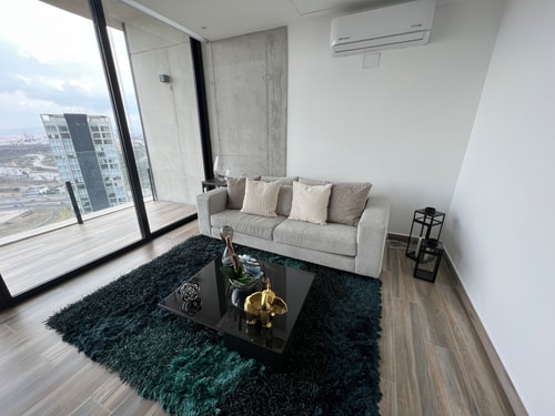 POSTAL 702 Gym, Pool, Spa | Exclusive - Elegant 6 Destyna
