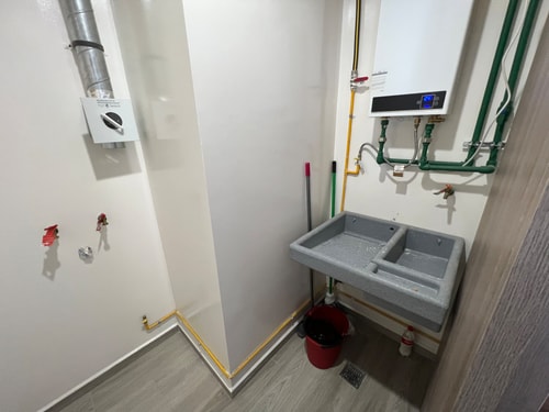 MOTTO 1803A Gym, Pool | Modern - Comfort 15 Destyna