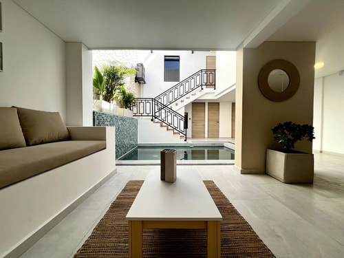 NOWA Bali House | A/C & Heated Pool in Provenza