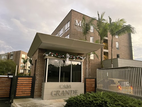 Private 1BR 2Bed AC Suite | Llanogrande Airport