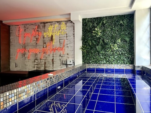 FUOCO 6BD/7BT Small Indoor Heated Pool A/C Poblado