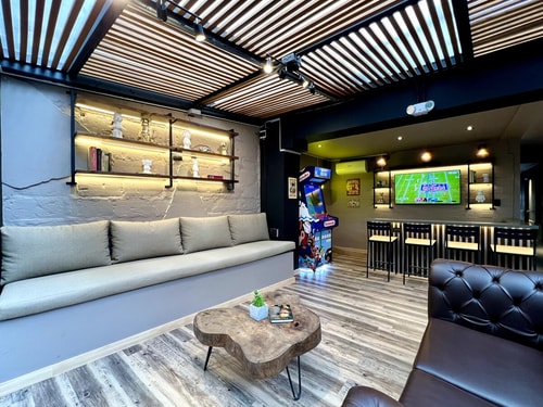 NOWA Apt | Mancave, Pool & Arcade, by Lleras Park