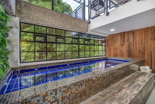 NOWA PH | Heated Small Pool, BBQ & A/C Lleras Park