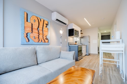 1 BR | Cowork & Pool Access by Casco View Life