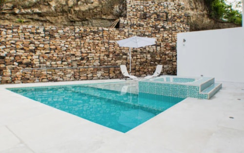 Modern House With Pool 25 INUS LIFE
