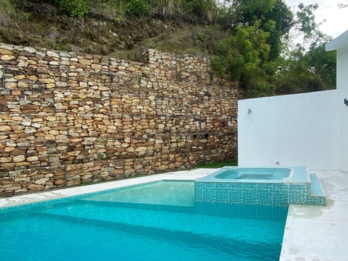 Modern House With Pool 43 INUS LIFE