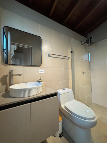 Modern 2BR Apartment w/ A/C | Laureles 52 My Places