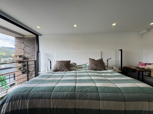 Modern Duplex w/ Mountain Views | El Retiro 8 My Places