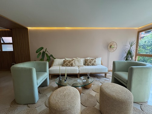 Beautiful views, close to Provence |3BR 8 My Places