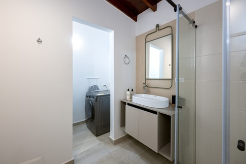 Modern 2BR Apartment w/ A/C | Laureles 15 My Places