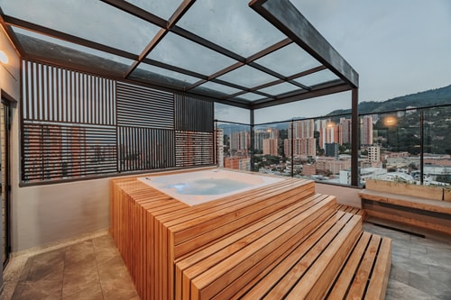 Modern 1BR | Jacuzzi & Sauna | Sabaneta 30 My Places