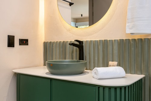 Luxury villa for groups. Pool and BBQ in Poblado 180 My Places