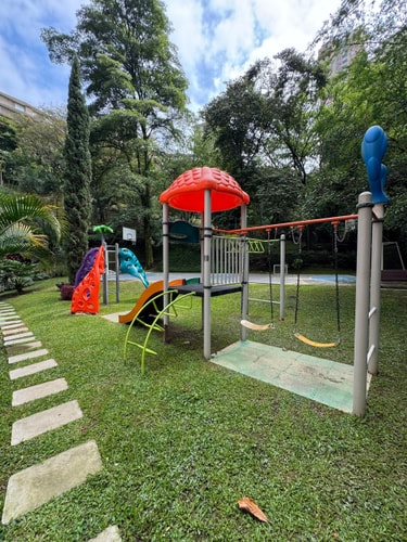 Amazing 3 BR apto in Poblado 58 My Places