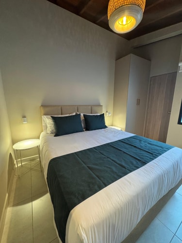 Modern 2BR Apartment w/ A/C | Laureles 45 My Places