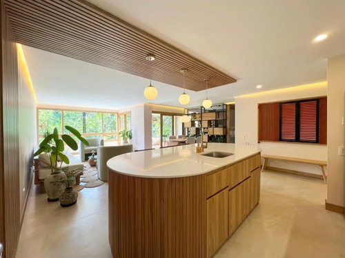 Beautiful views, close to Provence |3BR 1 My Places