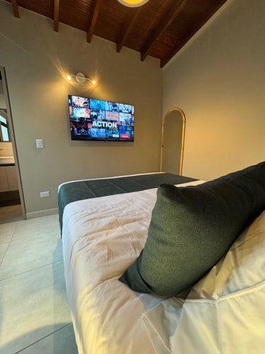 Modern 2BR Apartment w/ A/C | Laureles 48 My Places