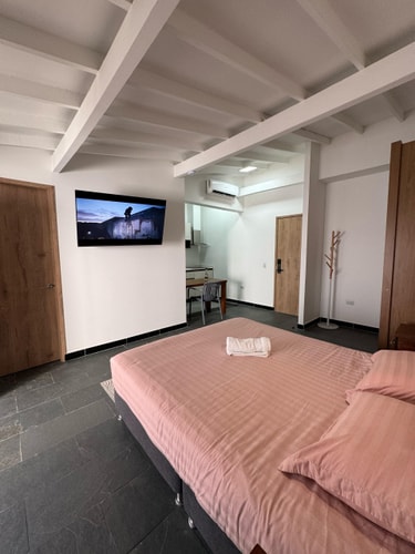 Bright Loft w/ Kitchen & Balcony | El Poblado 14 My Places