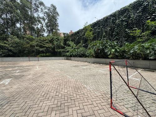 Modern Apt Near Santa Fe Mall | El Poblado 52 My Places